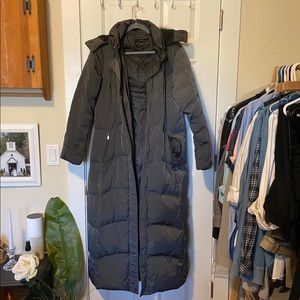 1 Madison Long down winter coat, worn once size L